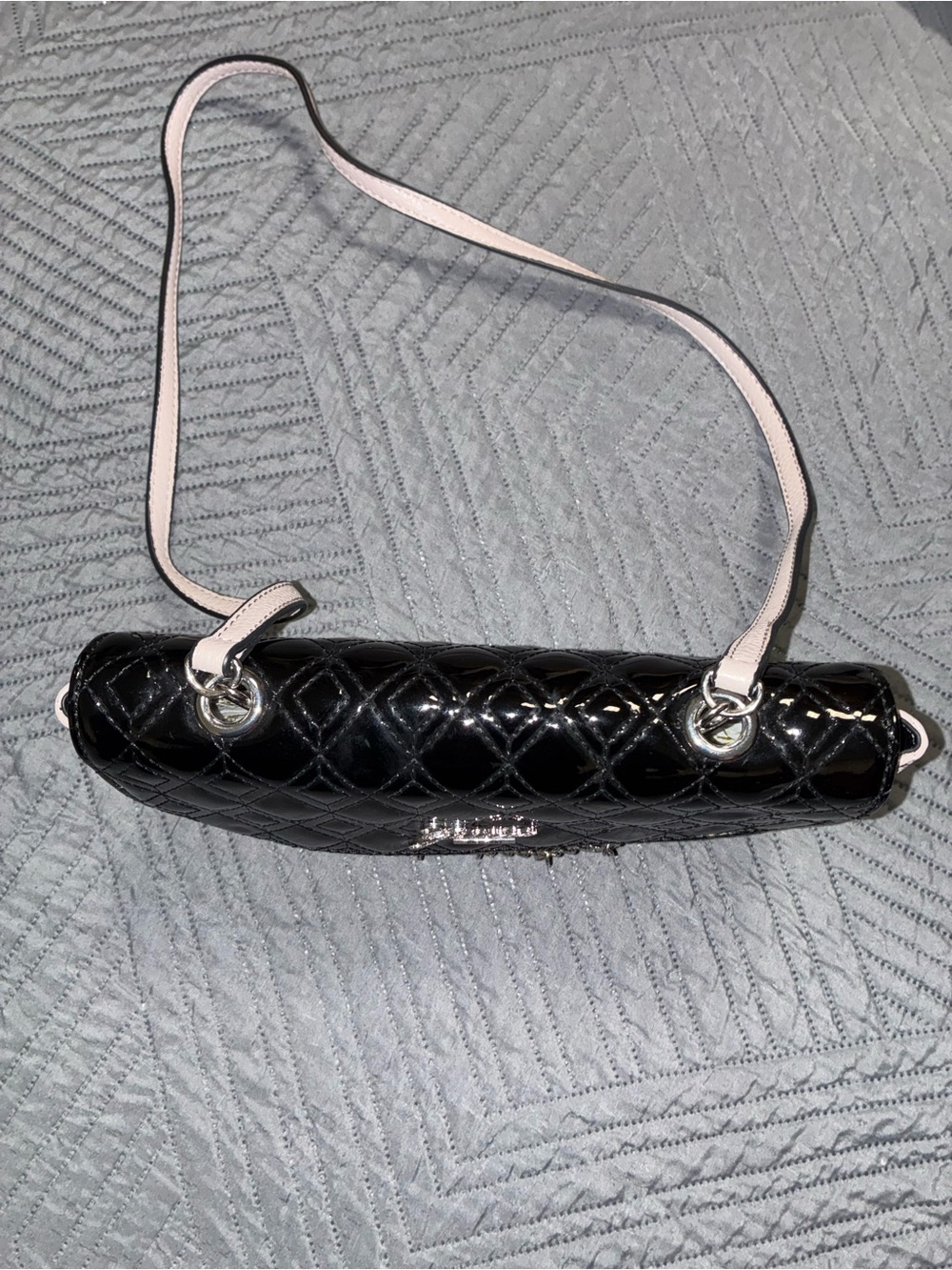 GUESS Black Patent Quilted Crossbody with Pale Pink Trim NWOT - Picture 7 of 8
